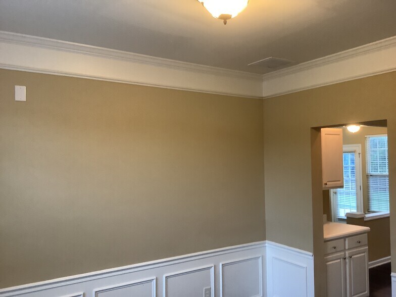 Building Photo - 1432 Cantwell Ct