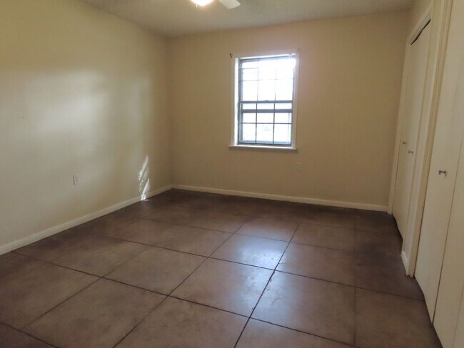 Building Photo - Whitehouse ISD! Spacious 3 Bedroom, 2 Bath...