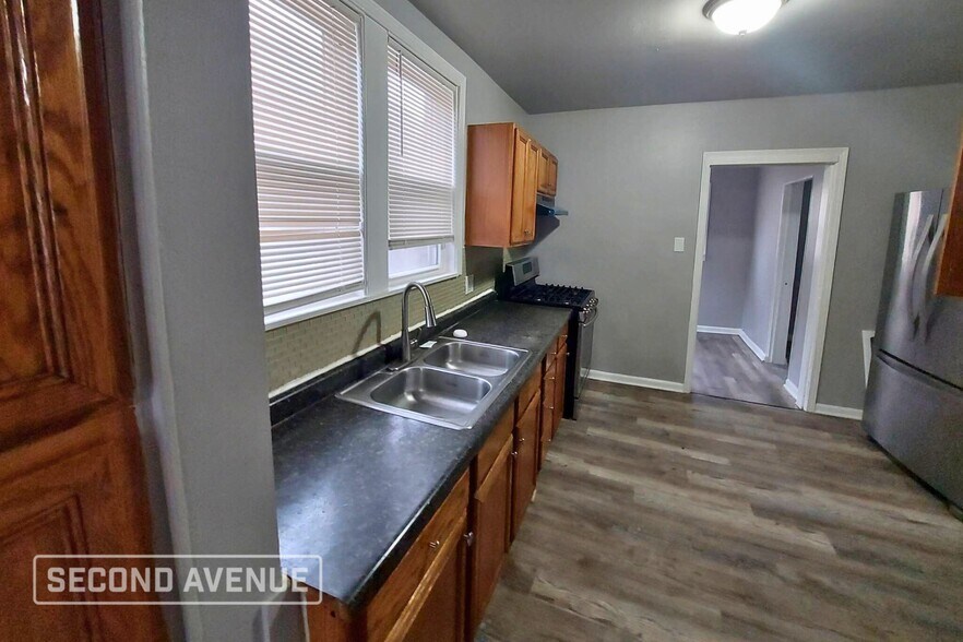 Building Photo - 8312 S Aberdeen St