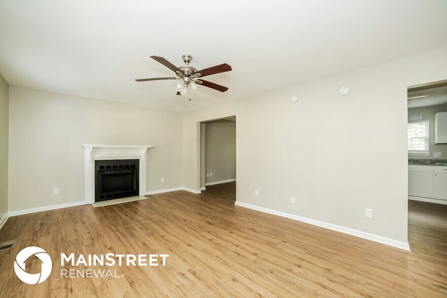 Building Photo - 117 Mayflower Cir