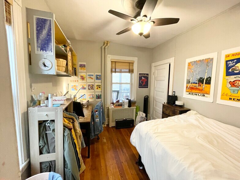 Building Photo - 12 Oswald St