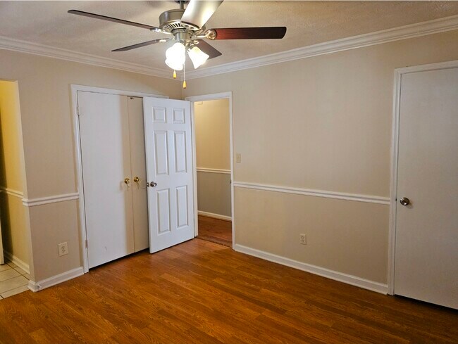 Building Photo - 3126 Caliente Ln