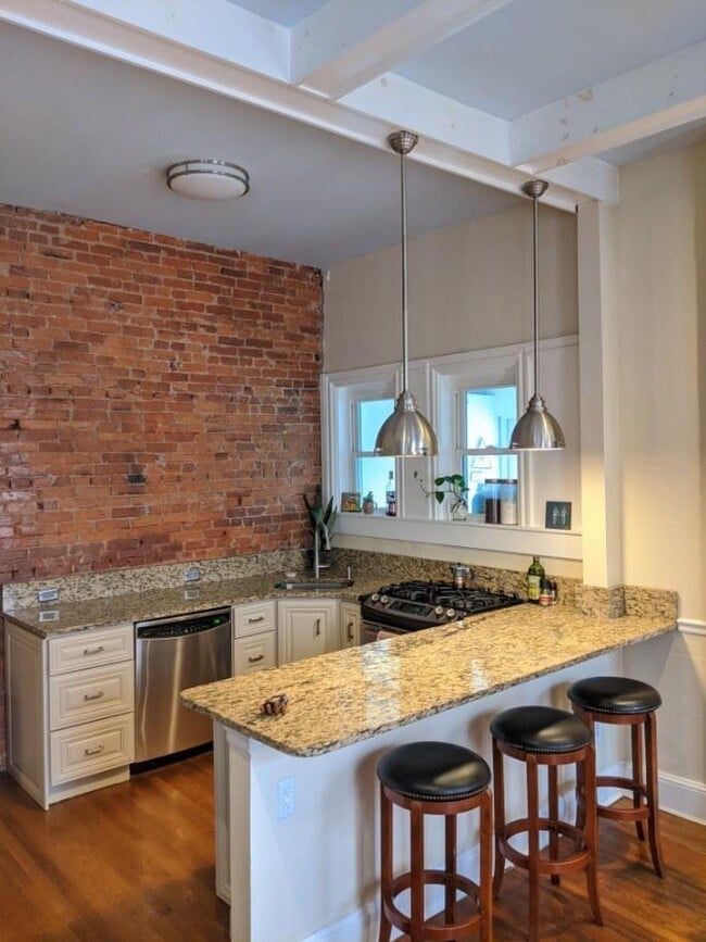 Building Photo - 1210 Delaware Ave