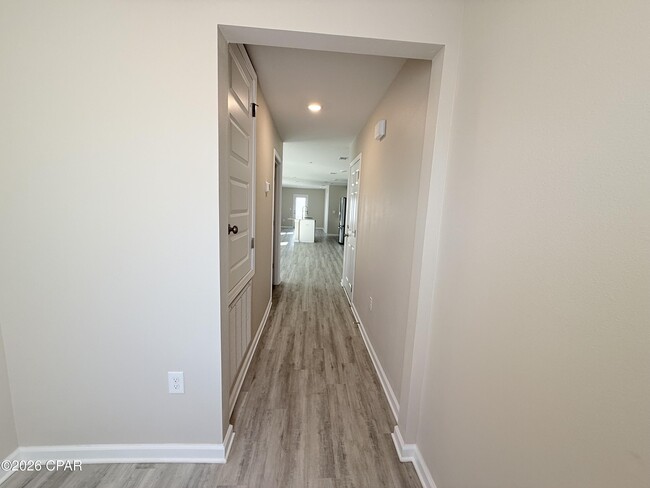 Building Photo - 6615 Kettles St