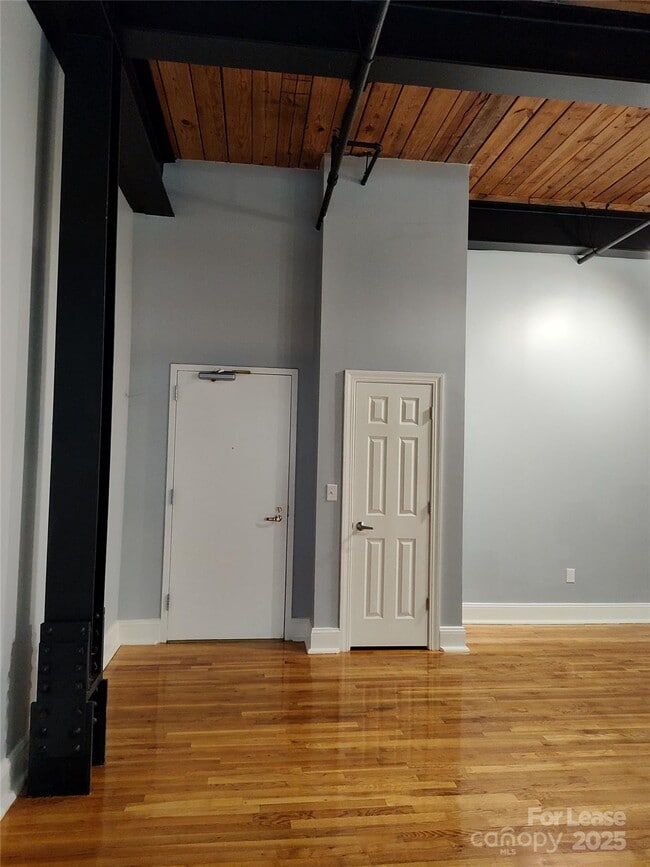 Building Photo - 310 Arlington Ave