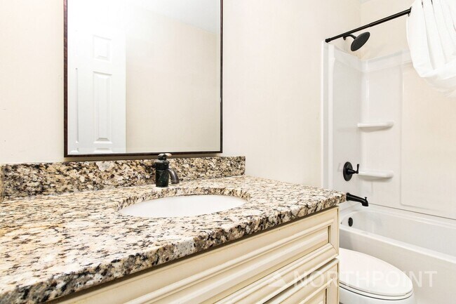 Building Photo - 236 Pleasant View Dr