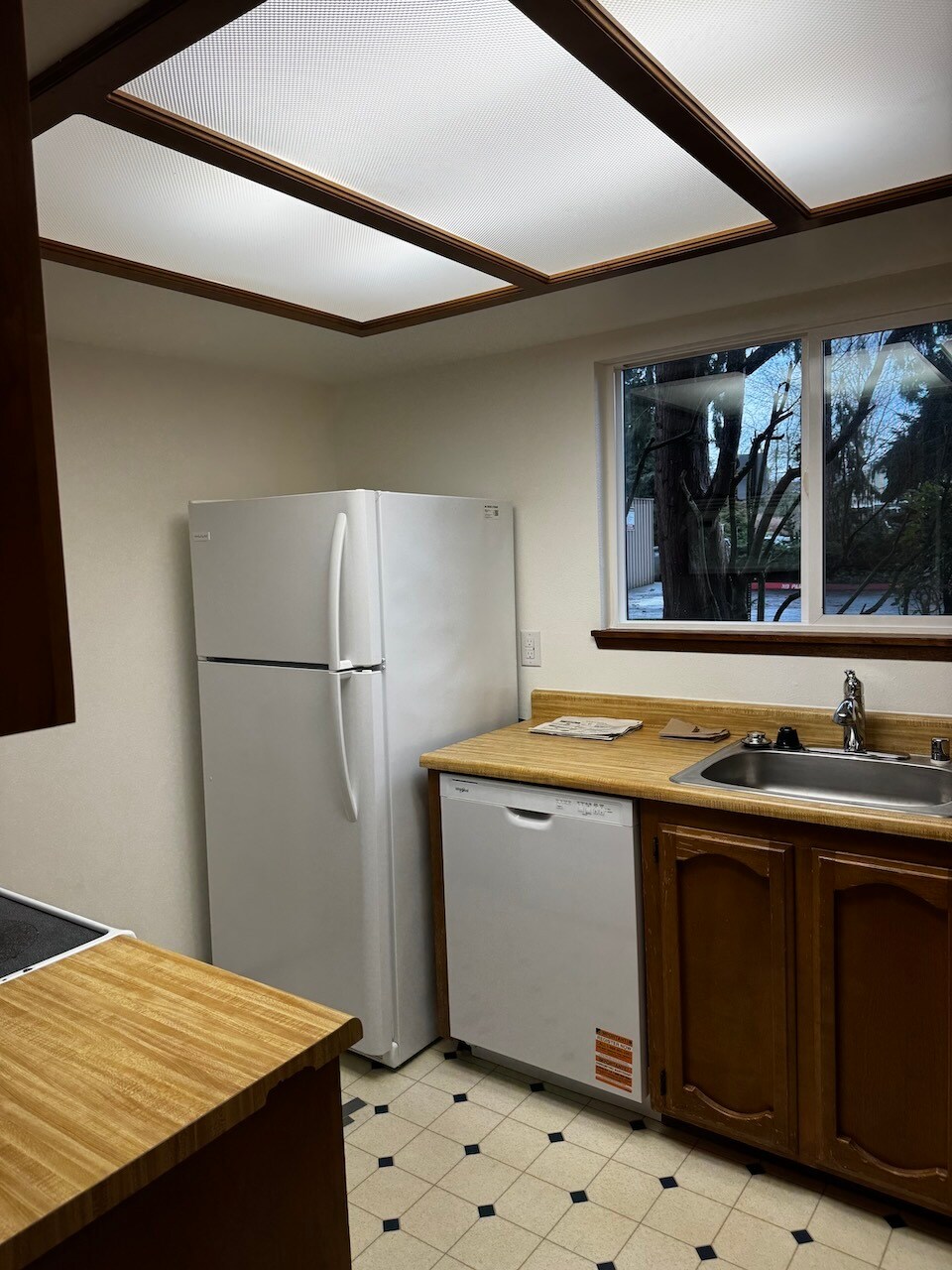 Building Photo - 820 Cady Rd