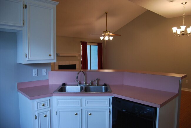 Building Photo - 304 Indian Summer Ln