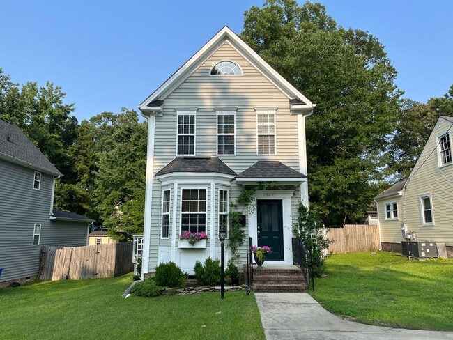 Primary Photo - Premier 3BD, 2.5BA House in Downtown Fuqua...
