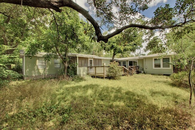 Building Photo - 603 Zennia St