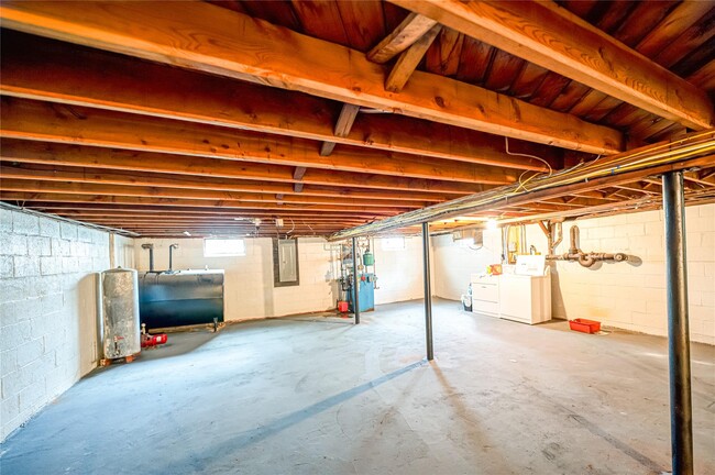 Building Photo - 309 Woodhollow Rd