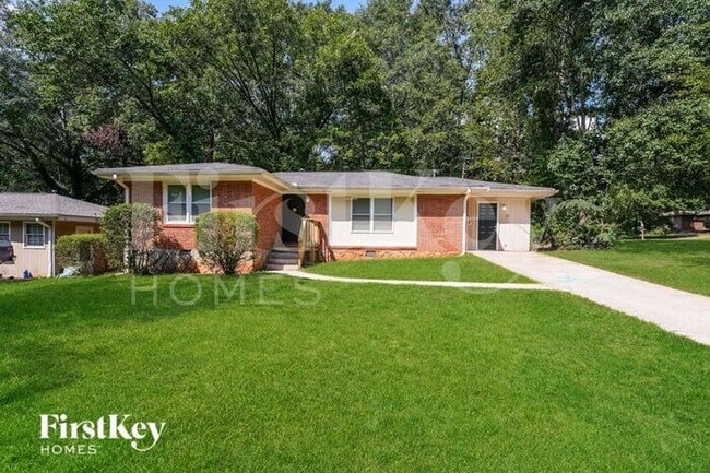 Building Photo - 1371 David Cir