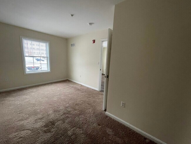 Building Photo - 20 Sentinel Court