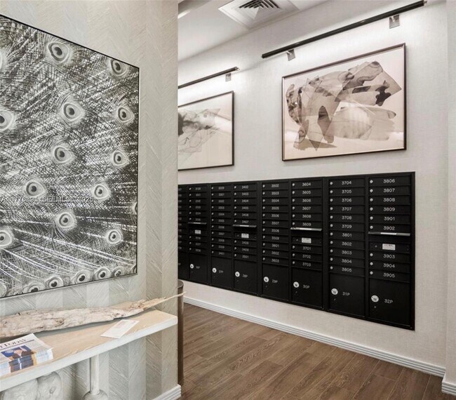 Building Photo - 2900 NE 7th Ave