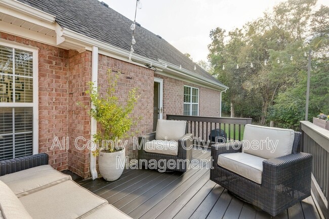 Building Photo - 5108 Vineyard Point