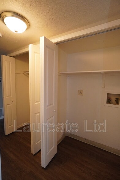 Building Photo - 1305 Wolff St