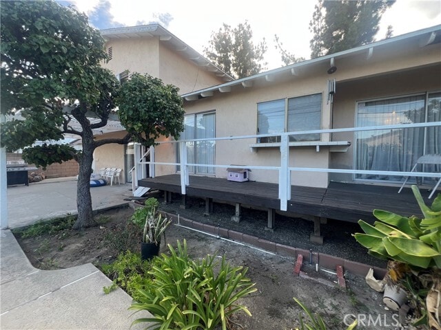 Building Photo - 10524 Casanes Ave