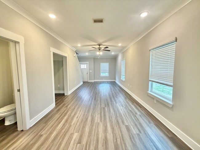 Building Photo - 363 N Sand Palm Rd