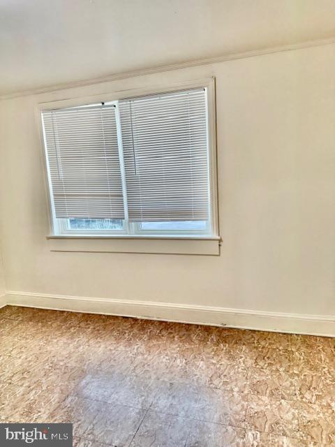 Building Photo - 27 W Main St