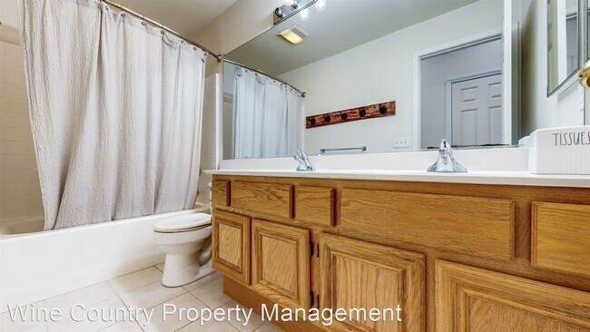 Building Photo - 4 br, 2 bath House - 2018 Lone Star Court