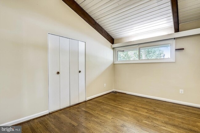 Building Photo - 5511 Huntington Pkwy