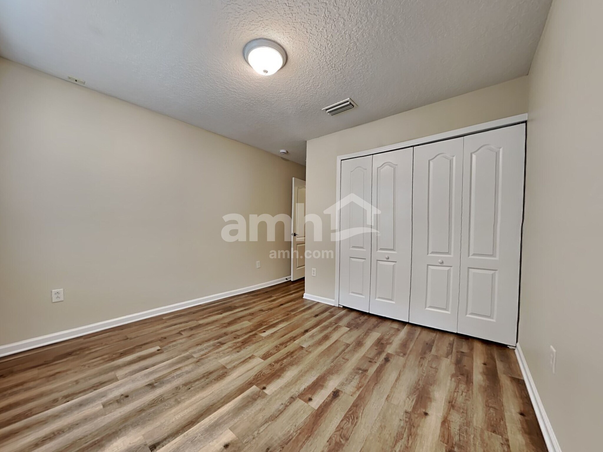 Building Photo - 11501 Brian Lakes Dr N