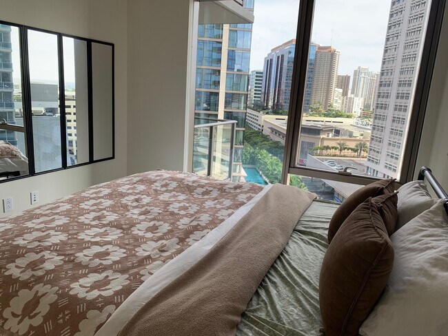 Building Photo - 1388 Kapiolani Blvd