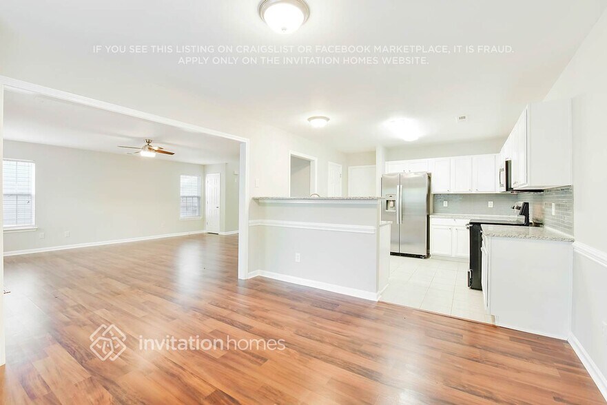 Building Photo - 2445 Reid Oaks Dr