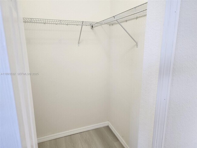 Building Photo - 10831 SW 240 Ln