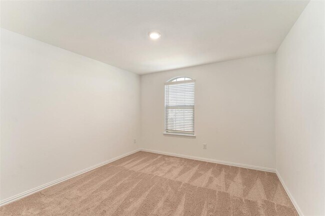 Building Photo - 5349 Archway Dr