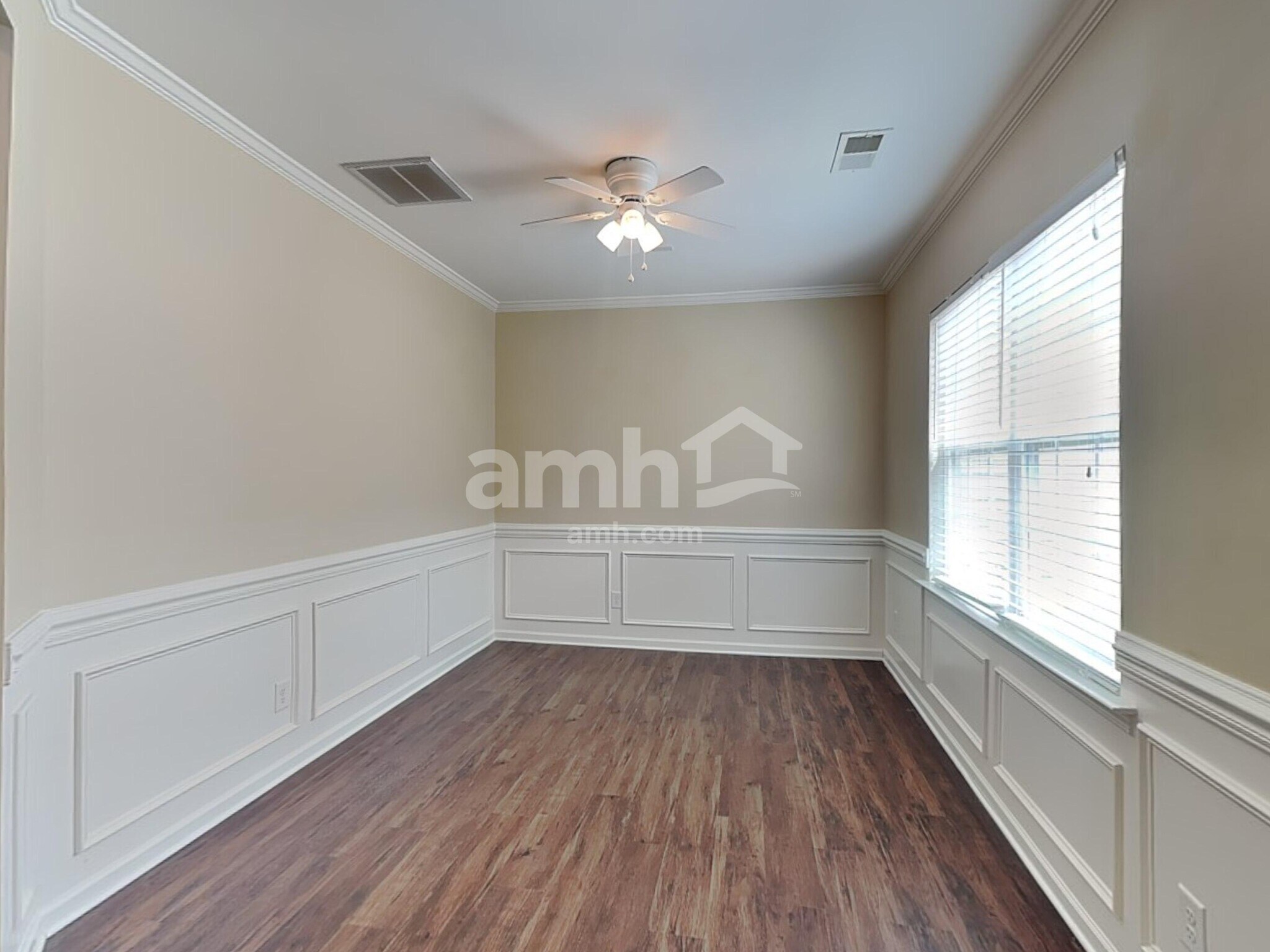 Building Photo - 1613 Deer Meadows Dr