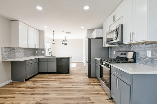 Building Photo - 20807 Lansing Ridge Ln