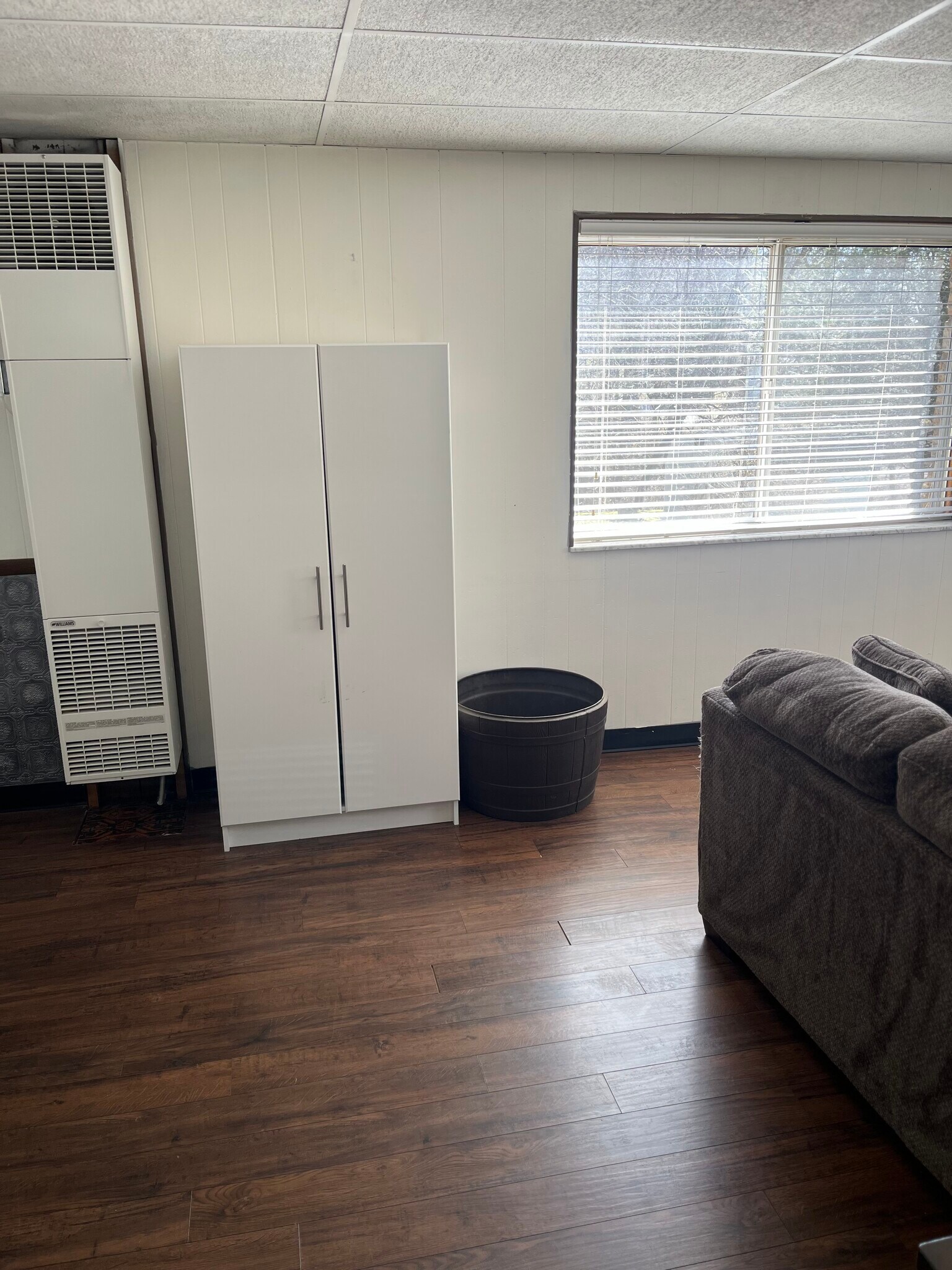 Building Photo - 144 Hillcrest St