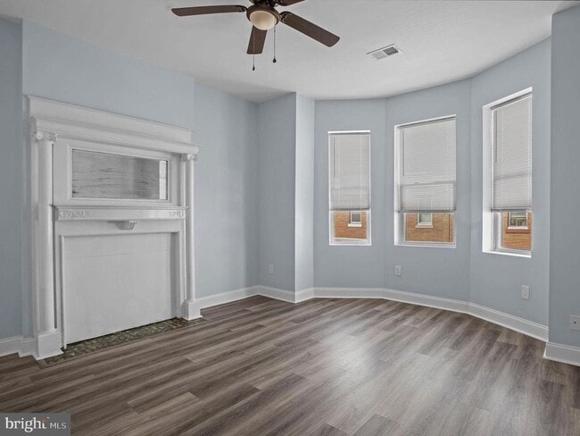 Building Photo - 1529 N 28th St