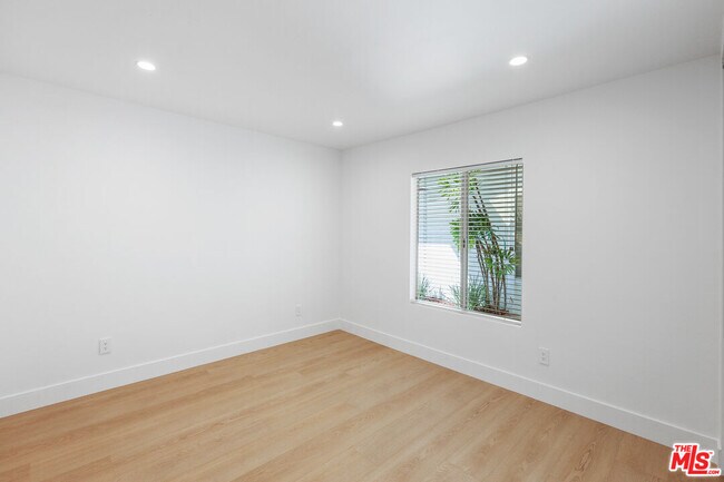 Building Photo - 4344 Gayle Dr