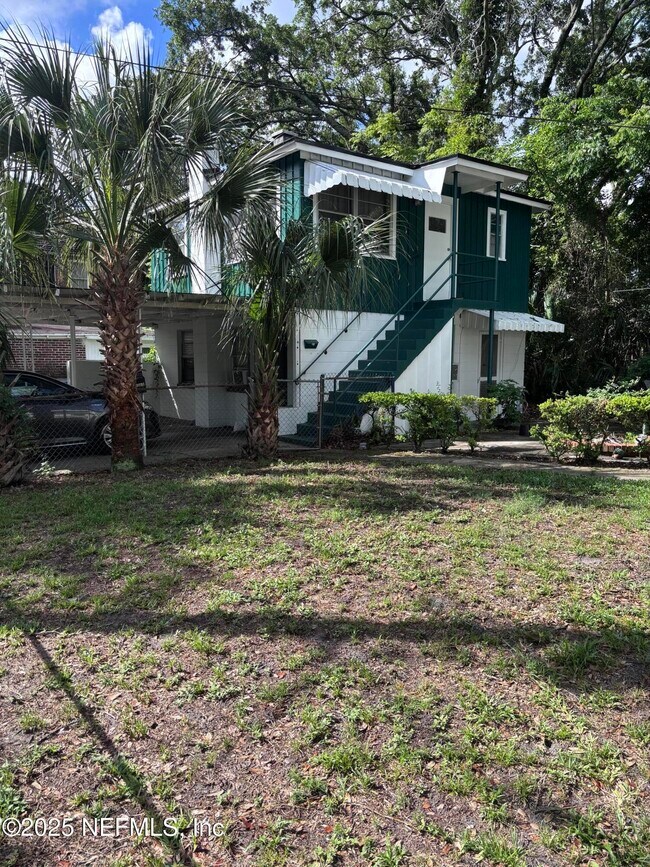 Building Photo - 1746 Ingleside Ave