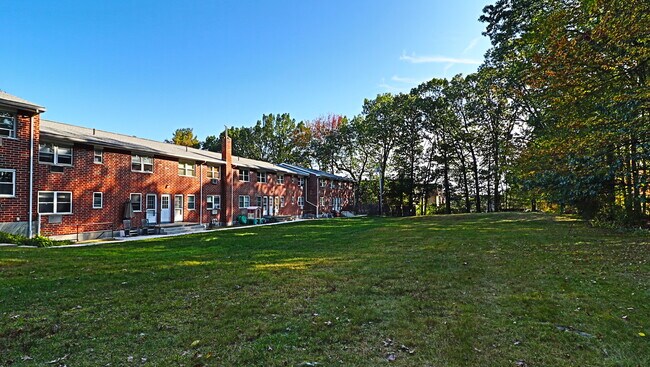 Building Photo - 139 Litchfield Pines Dr
