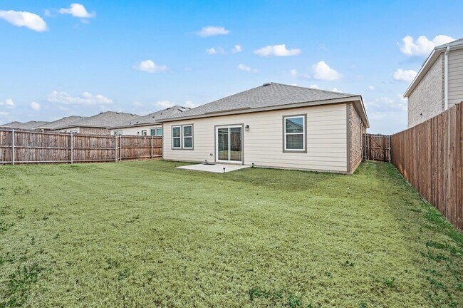 Building Photo - 4724 Swan Nck Dr