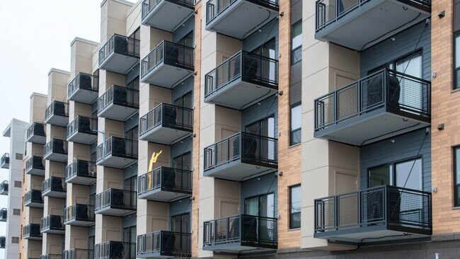 Building Photo - 350 Nathan Ln N