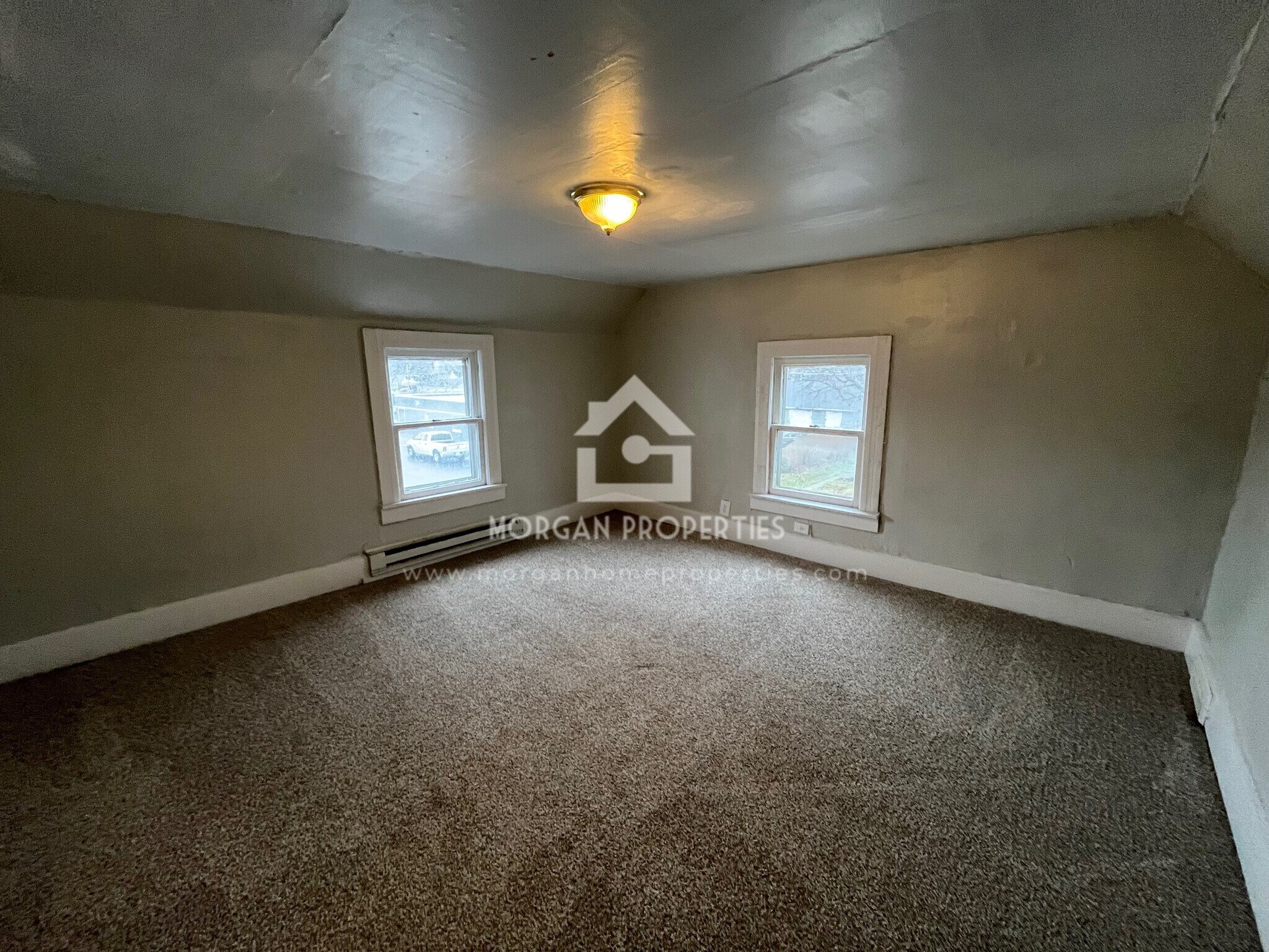 Building Photo - 714 Park Ave