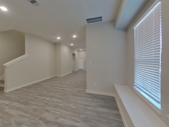 Building Photo - 22733 Terrazzo Dr