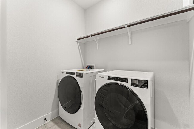 Building Photo - 8512 McKamy Dr