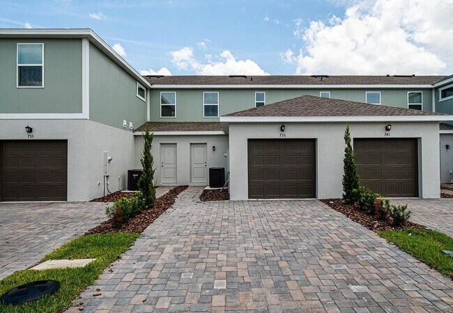 Building Photo - 735 Costa Ln