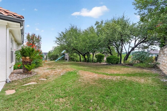 Building Photo - 402 Aria Dr