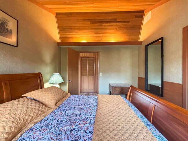 Building Photo - 951-953 3 Crabs Rd