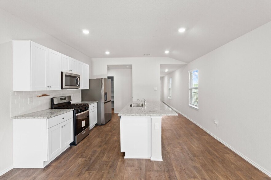 Building Photo - 3303 Mission River