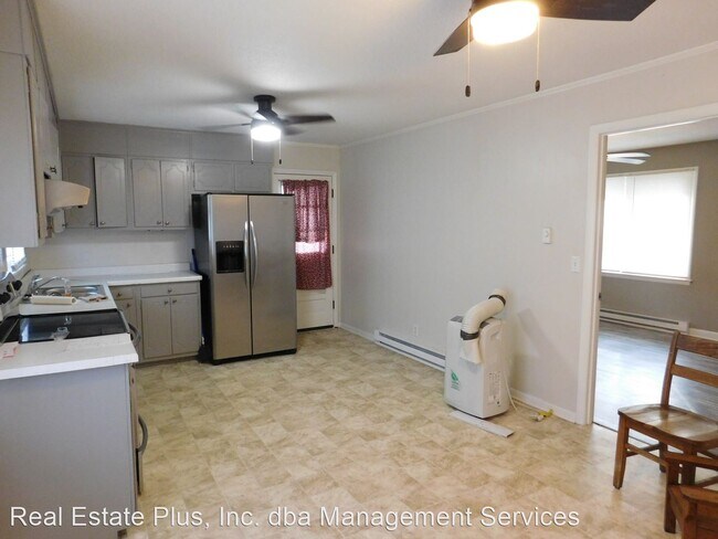 Building Photo - 3 br, 1 bath House - 1718 Wintergreen Road