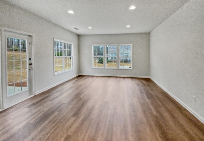 Building Photo - 1115 Fountain Crest Dr