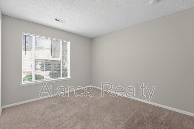 Building Photo - 11025 Scrimshaw Ln