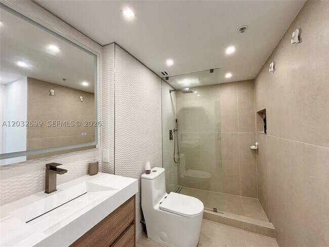 Building Photo - 2829 Indian Creek Dr